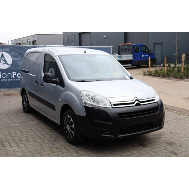 2017 Citroen BERLINGO-44316163