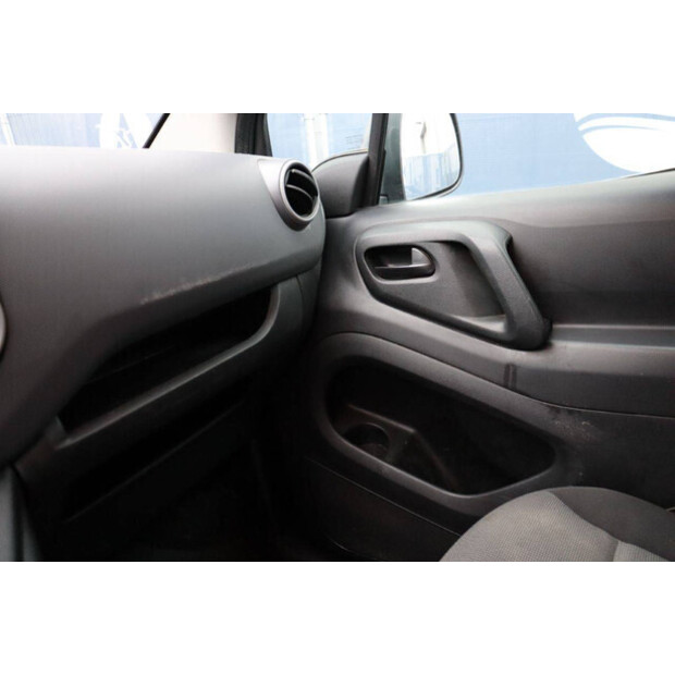 2017 Citroen BERLINGO-44316194