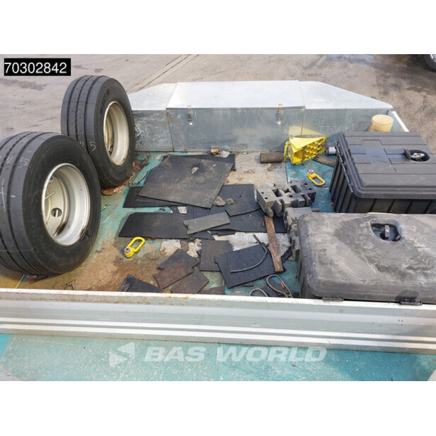 2023 دي انجيلس D4S005-44316307