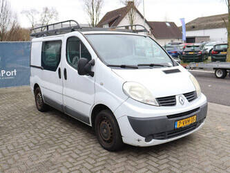 2012-renault-trafic-1395014-44316508