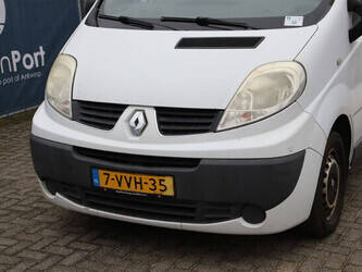 2012-renault-trafic-1395014-44316511