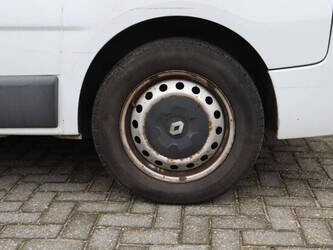 2012-renault-trafic-1395014-44316517