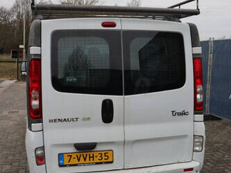 2012-renault-trafic-1395014-44316518