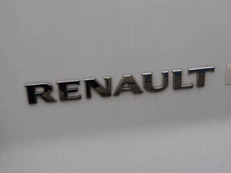 2012-renault-trafic-1395014-44316520