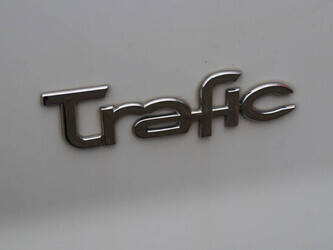 2012-renault-trafic-1395014-44316521