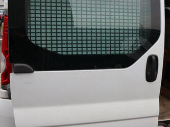 2012-renault-trafic-1395014-44316525