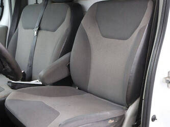 2012-renault-trafic-1395014-44316535