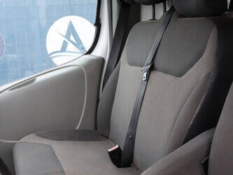 2012-renault-trafic-1395014-44316536