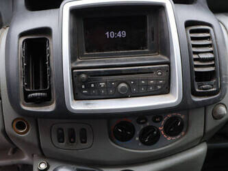 2012-renault-trafic-1395014-44316539