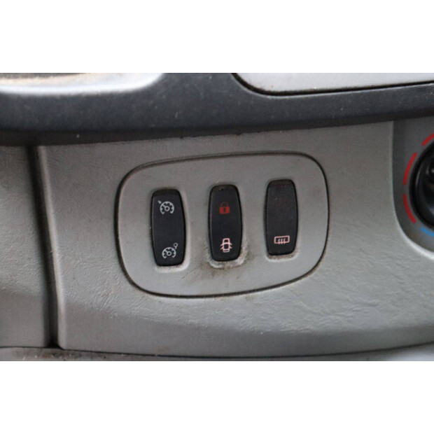 2012 رينو Trafic-44316541