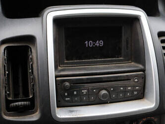 2012-renault-trafic-1395014-44316545