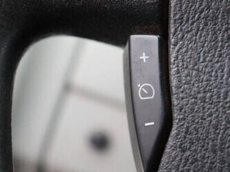 2012-renault-trafic-1395014-44316547