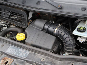 2012-renault-trafic-1395014-44316567