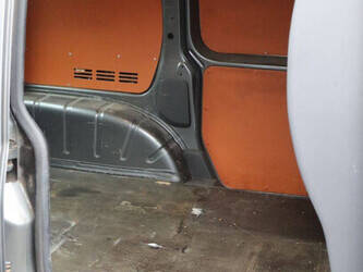 2012-volkswagen-caddy-1395017-44316676