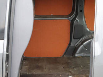 2012-volkswagen-caddy-1395017-44316678