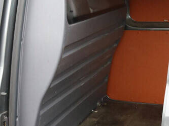 2012-volkswagen-caddy-1395017-44316679