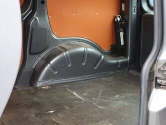 2012-volkswagen-caddy-1395017-44316680