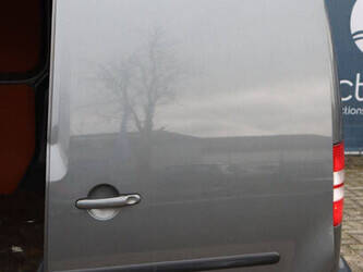 2012-volkswagen-caddy-1395017-44316681