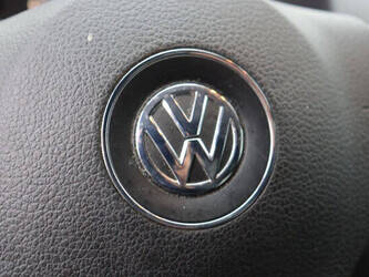 2012-volkswagen-caddy-1395017-44316704