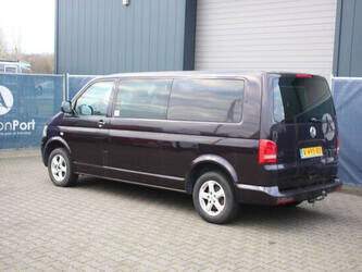 2013-volkswagen-caravelle-44316858