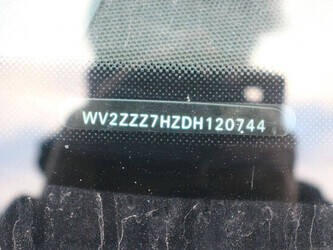 2013-volkswagen-caravelle-44316868