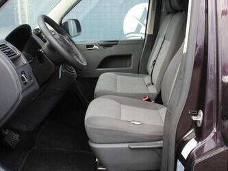 2013-volkswagen-caravelle-44316881