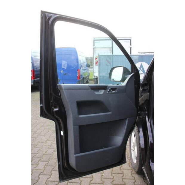 2013 Volkswagen CARAVELLE-44316882