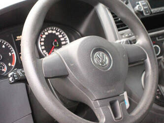 2013-volkswagen-caravelle-44316885