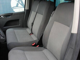 2013-volkswagen-caravelle-44316887