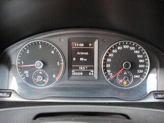 2013-volkswagen-caravelle-44316888