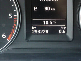 2013-volkswagen-caravelle-44316889