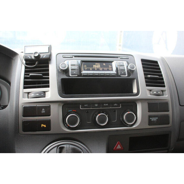 2013 Volkswagen CARAVELLE-44316890