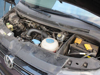 2013-volkswagen-caravelle-44316897