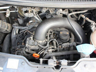 2013-volkswagen-caravelle-44316899