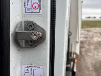 2014-renault-premium-310-44316964