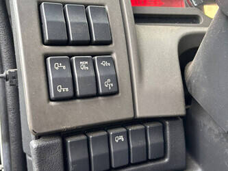 2014-renault-premium-310-44316965