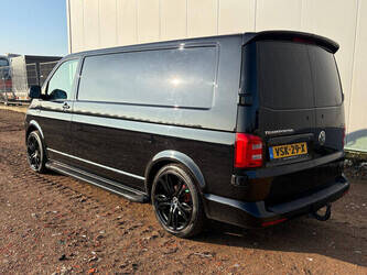 volkswagen-transporter-1395025-44317000