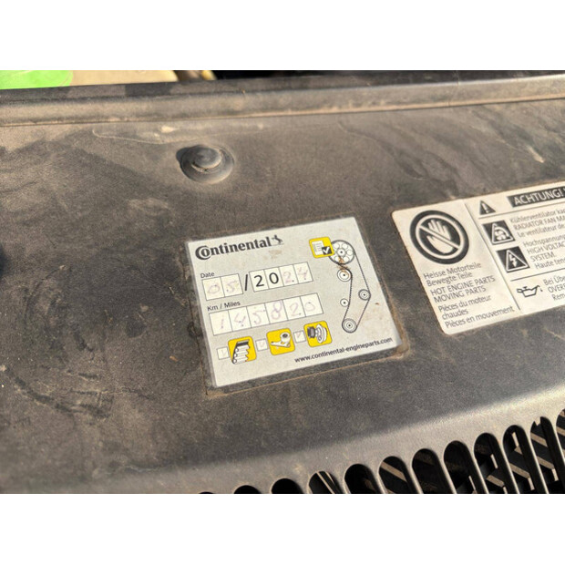 Volkswagen Transporter-44317002