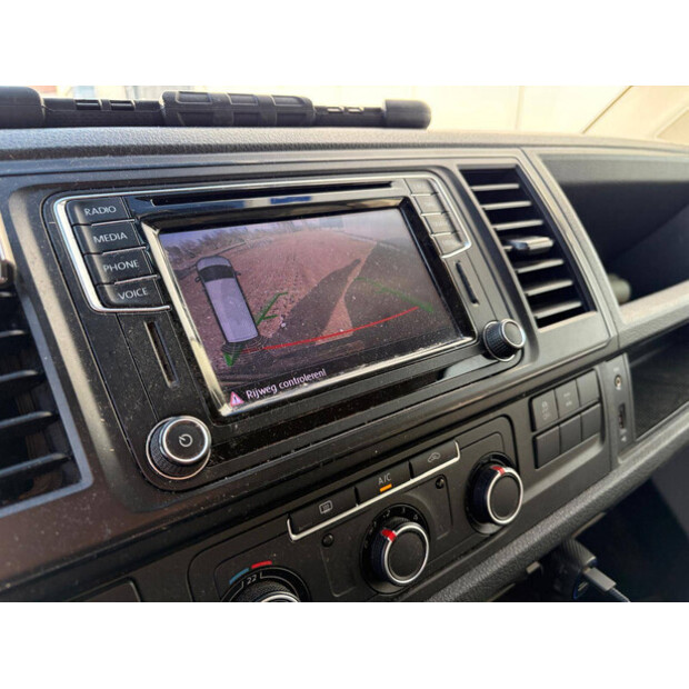 Volkswagen Transporter-44317018