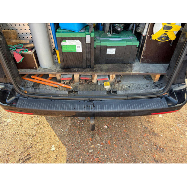 Volkswagen Transporter-44317019