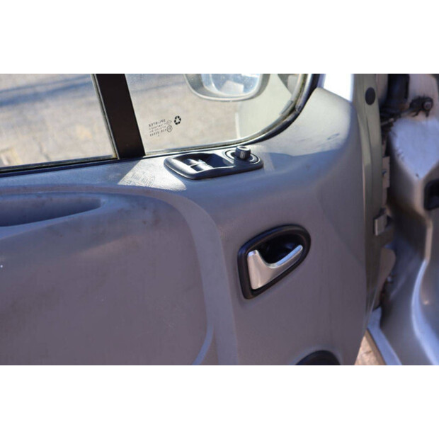 2010 أوبل Vivaro 2.0-44317312