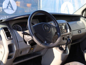 2010-opel-vivaro-2-0-44317316