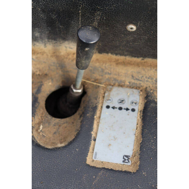 1995 ميرلو P27.7-EVS-44317632