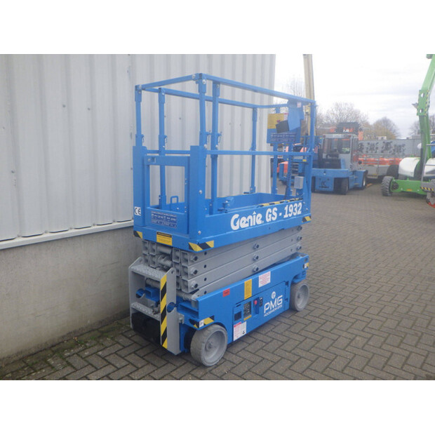 2014 جيني GS-1932-44317691