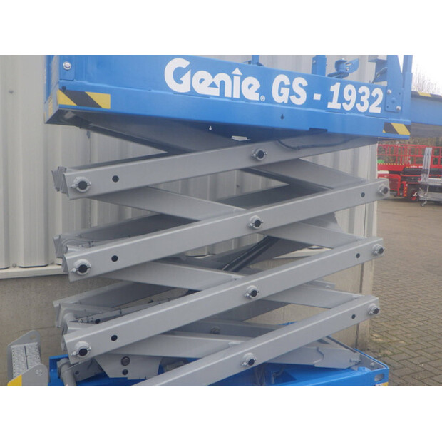 2014 جيني GS-1932-44317697