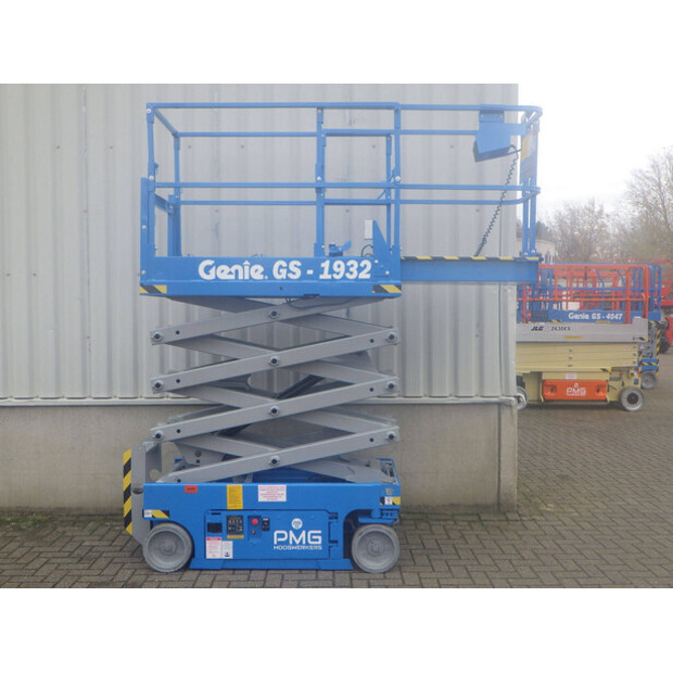 2014 جيني GS-1932-44317698