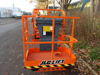 2011-jlg-e300ajp-1395049-44317743