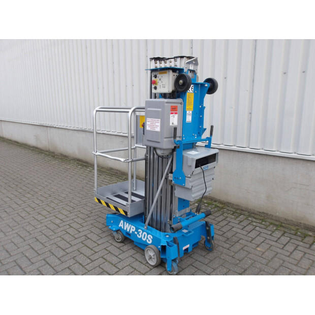 2016 Genie AWP-30S-44317753