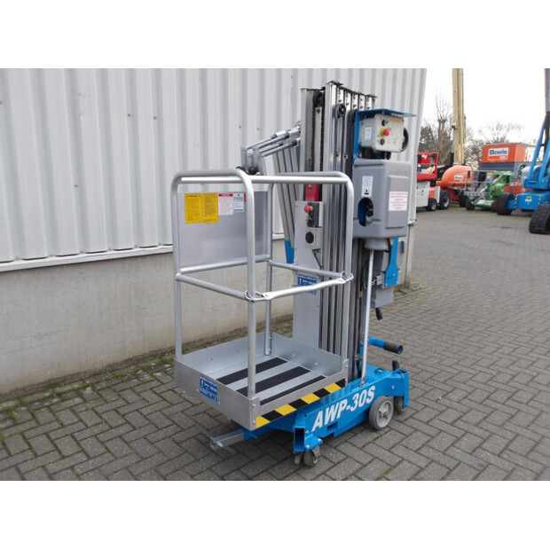 2016 Genie AWP-30S-44317754