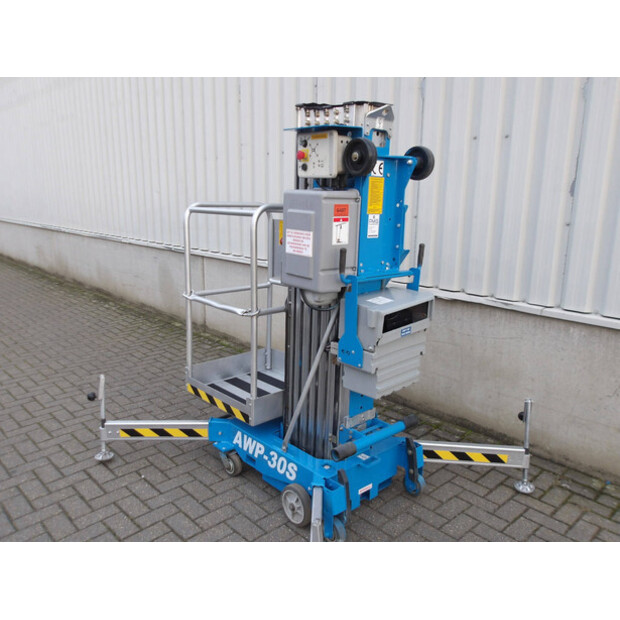 2016 Genie AWP-30S-44317757